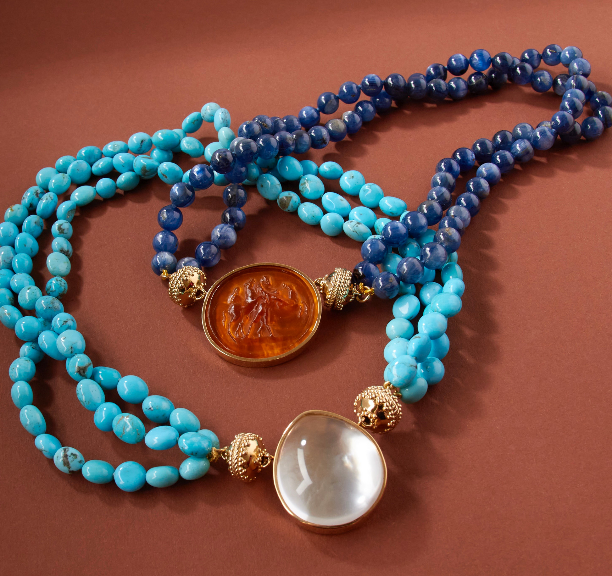 Classic Horses Whisky Citrine Chiara Glass Centerpiece