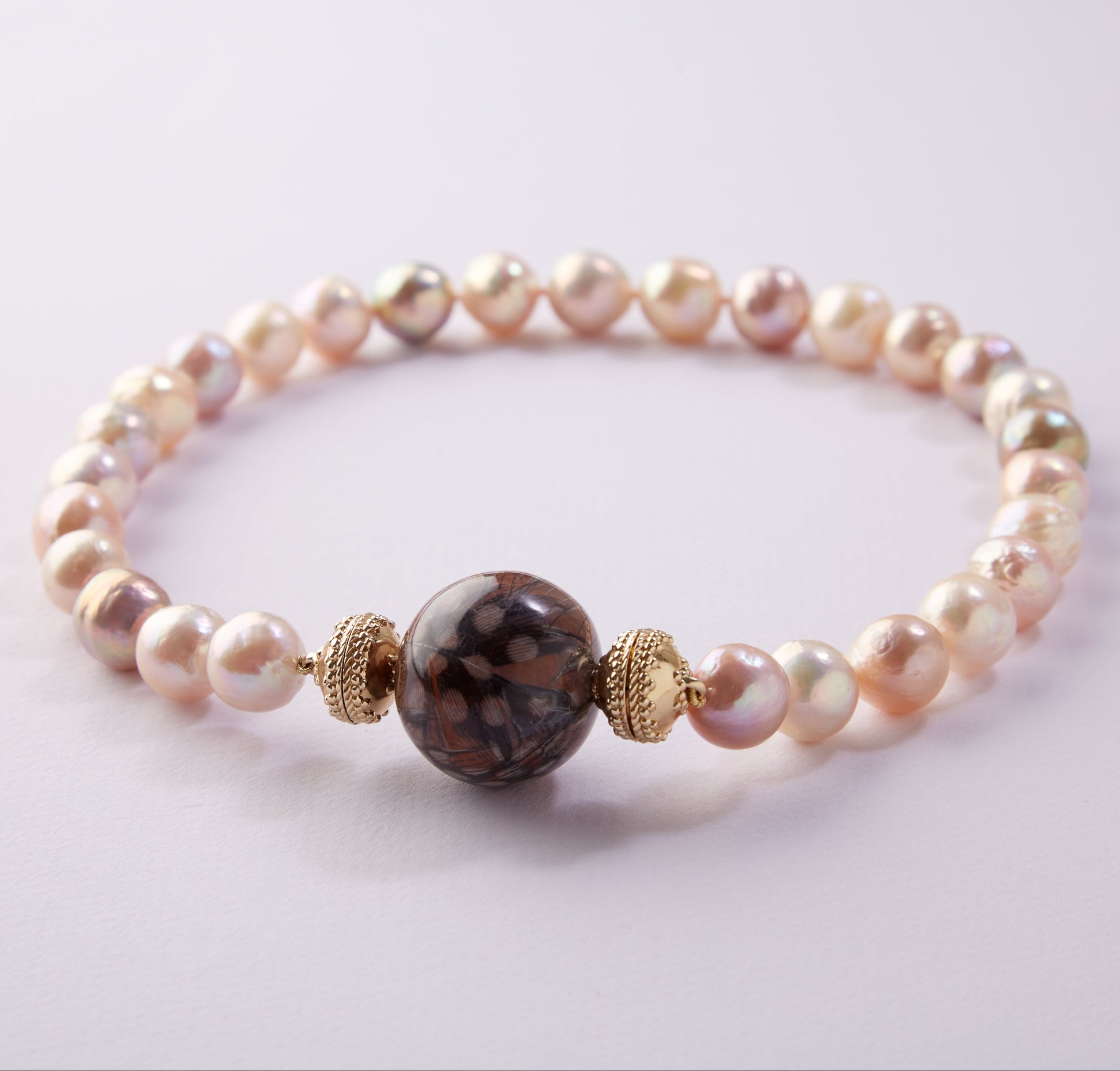 Victoire 26mm Brown Graywood Feather Bead Centerpiece