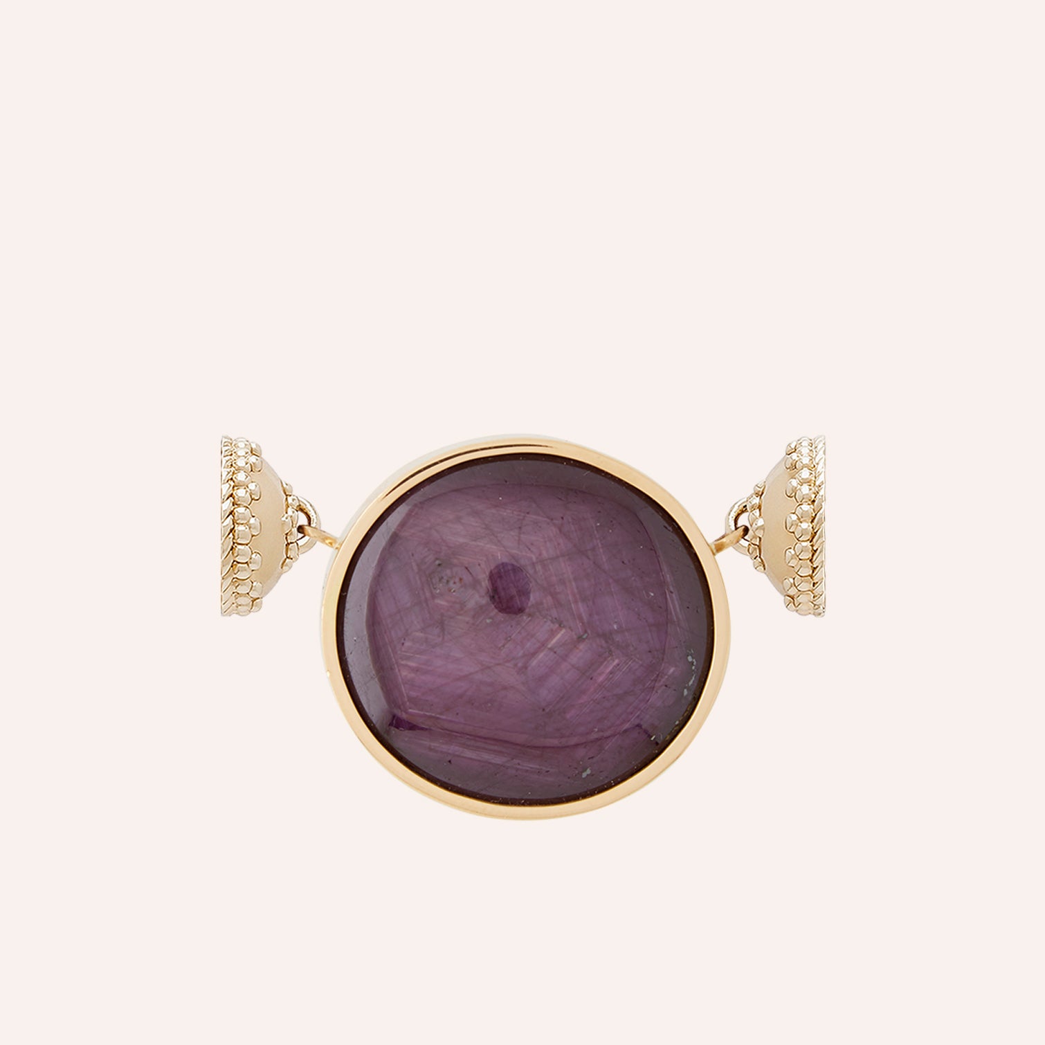 Purple Star Sapphire Oval 18K Gold Centerpiece