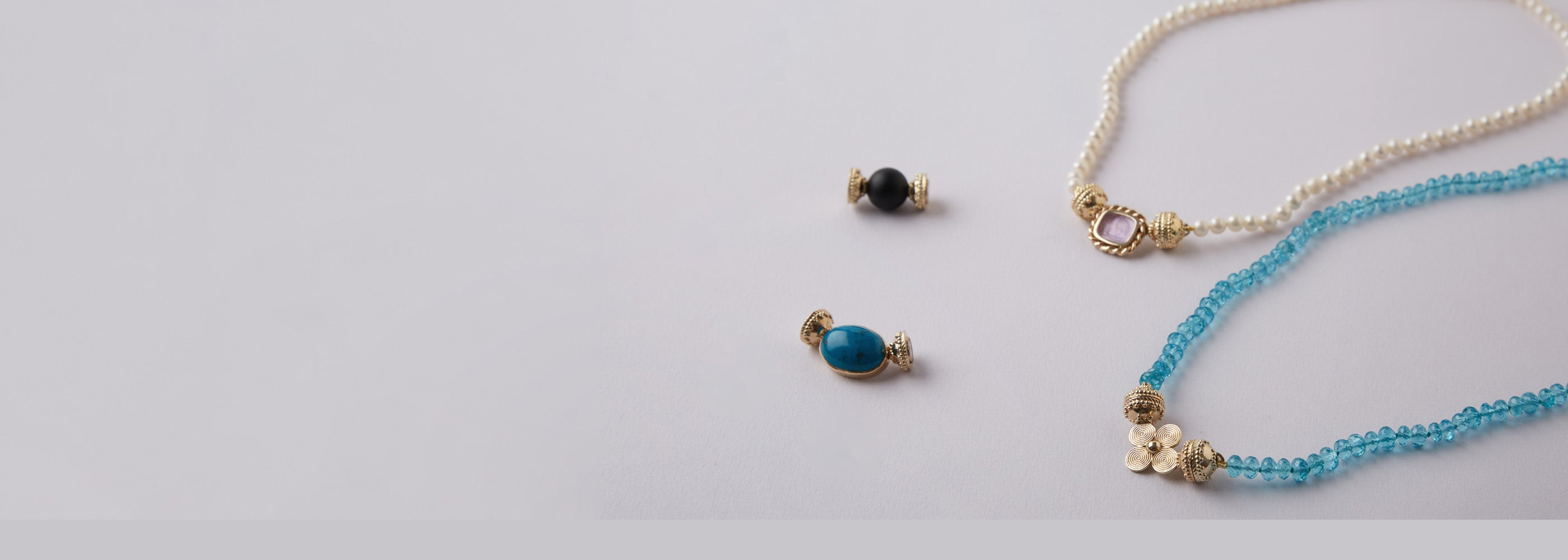 Mini Signature Clasp Collection