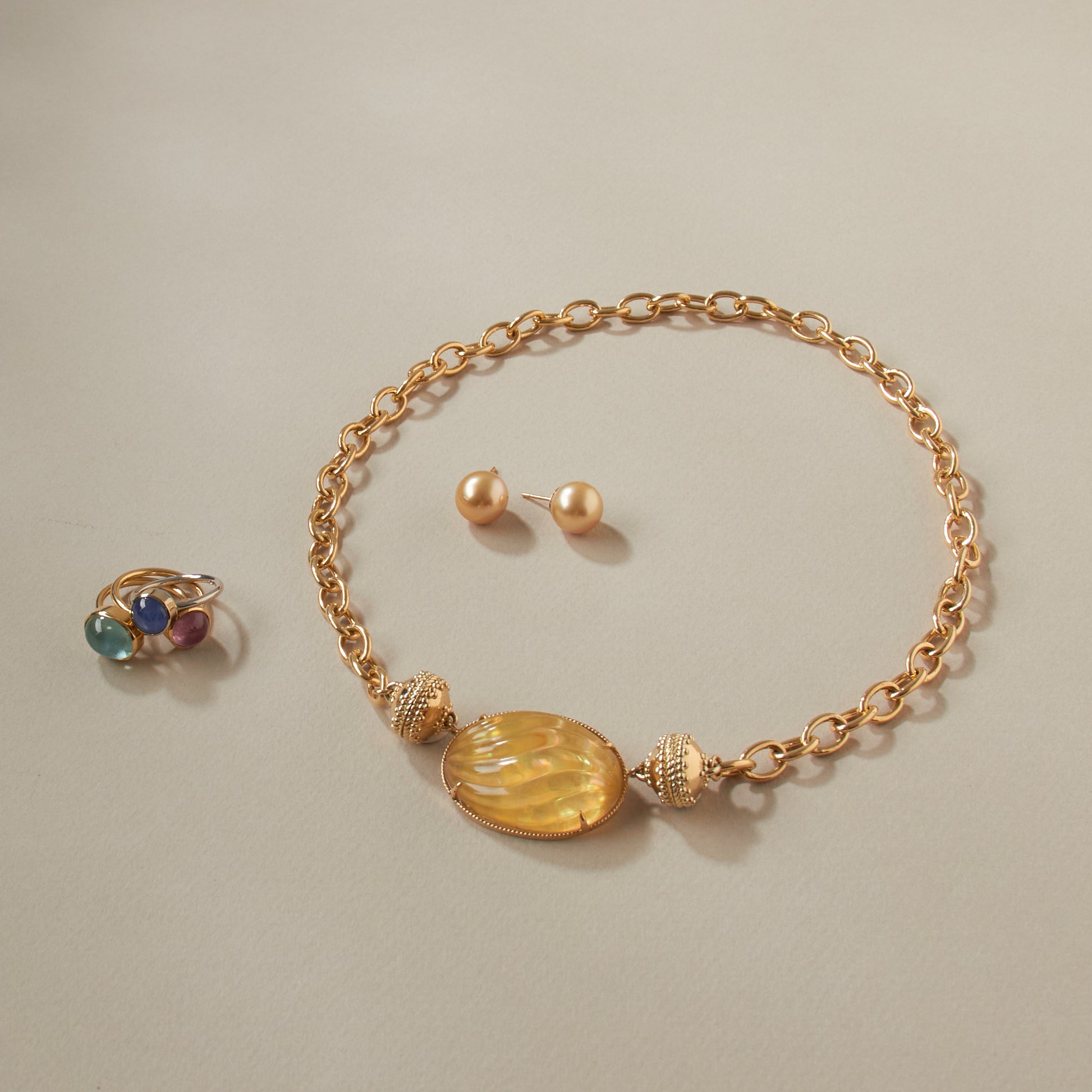 Wavelet Citrine Oval Centerpiece