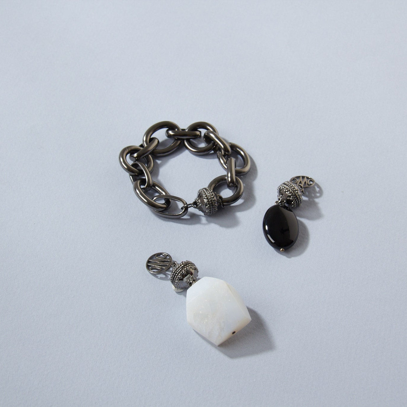 White Dolomite Gunmetal Tag
