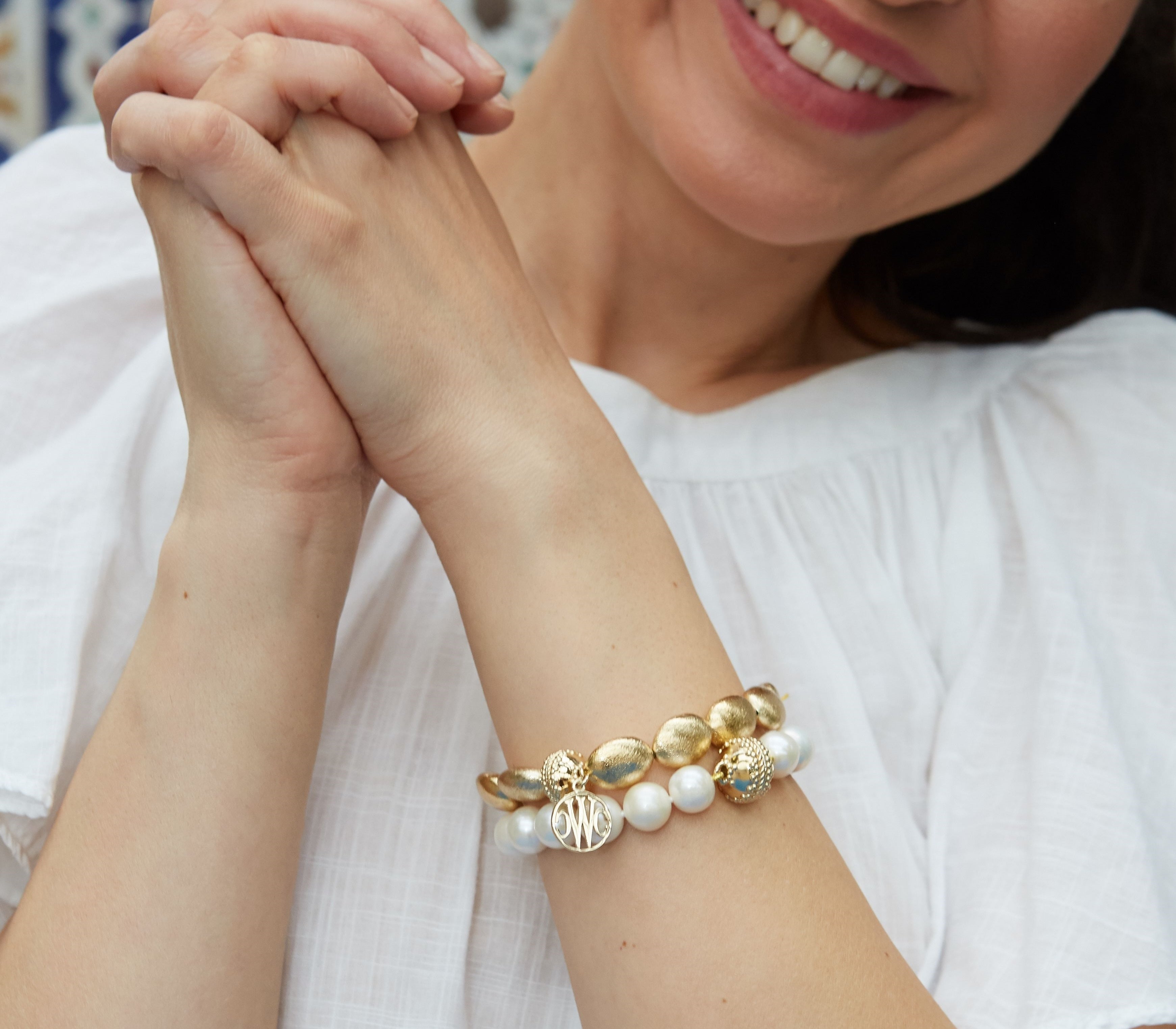 The White Pearl Bracelet