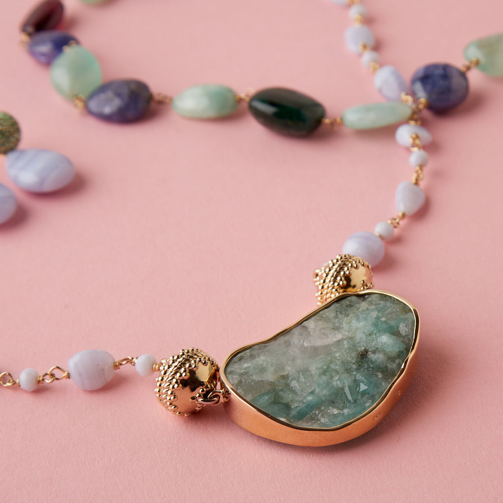 Medium-Sized Irregular Emerald Centerpiece