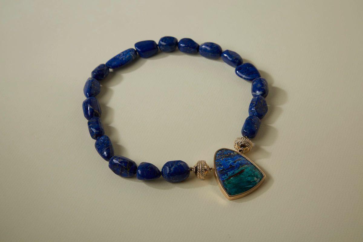 Bluebird Azurite Triangular Centerpiece