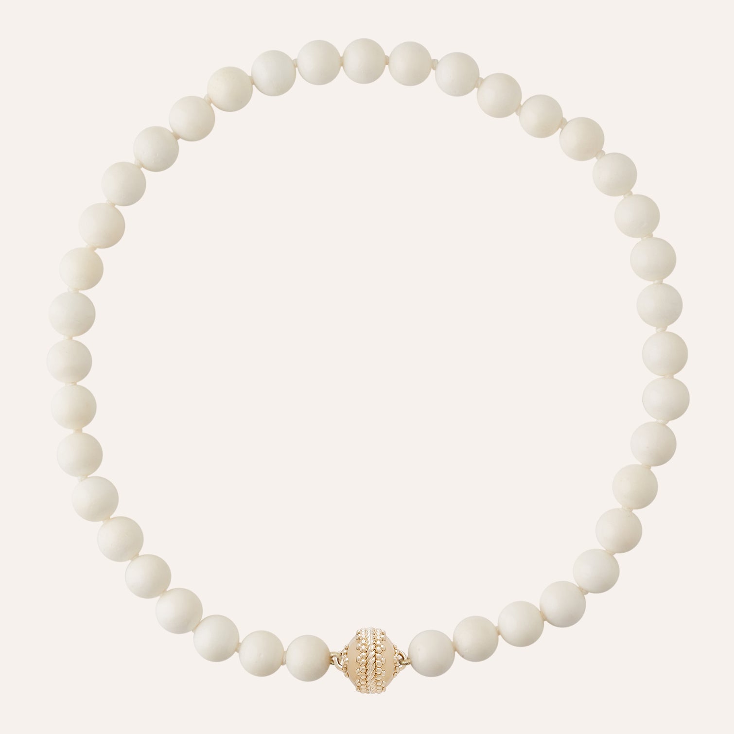 Victoire Single Strand 10mm White Conch Necklace