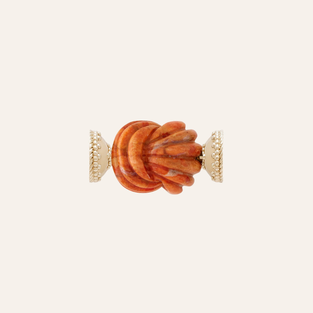 Mini Carved Knot Apple Coral Centerpiece