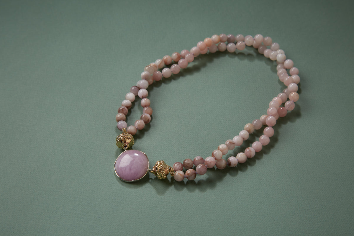 Pink Kunzite Round Cabochon Centerpiece