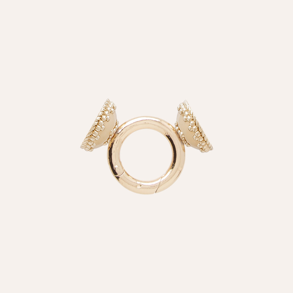 ClaraCharm™ Gold Ring Centerpiece