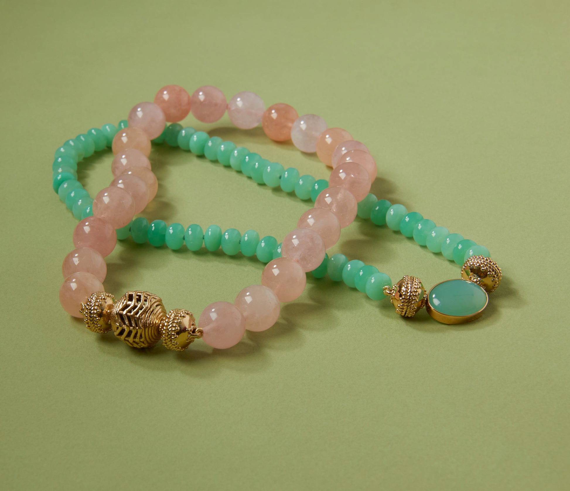 Round Green Chalcedony Centerpiece
