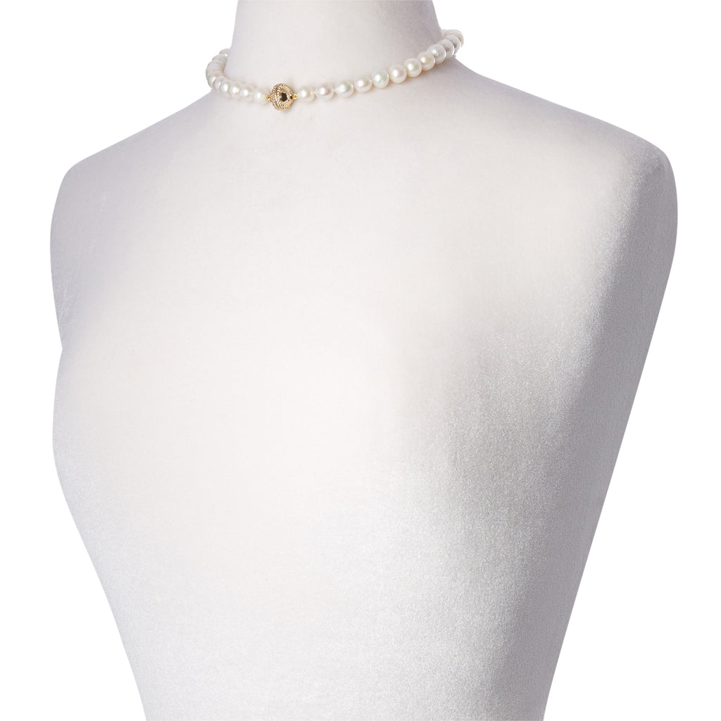 Classic Graduated Pearl Necklace