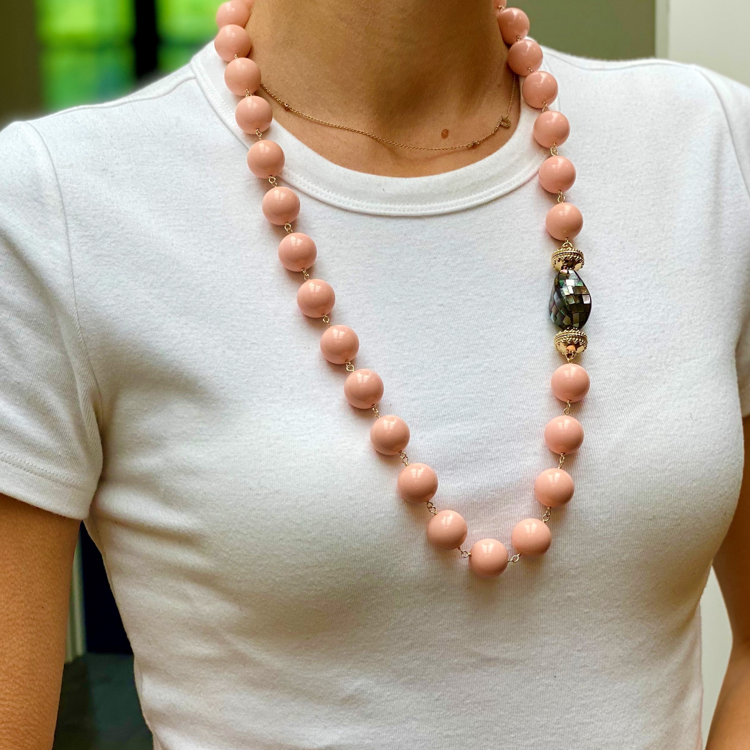 Caspian Victoire Reconstituted Light Peach Coral 16mm Necklace