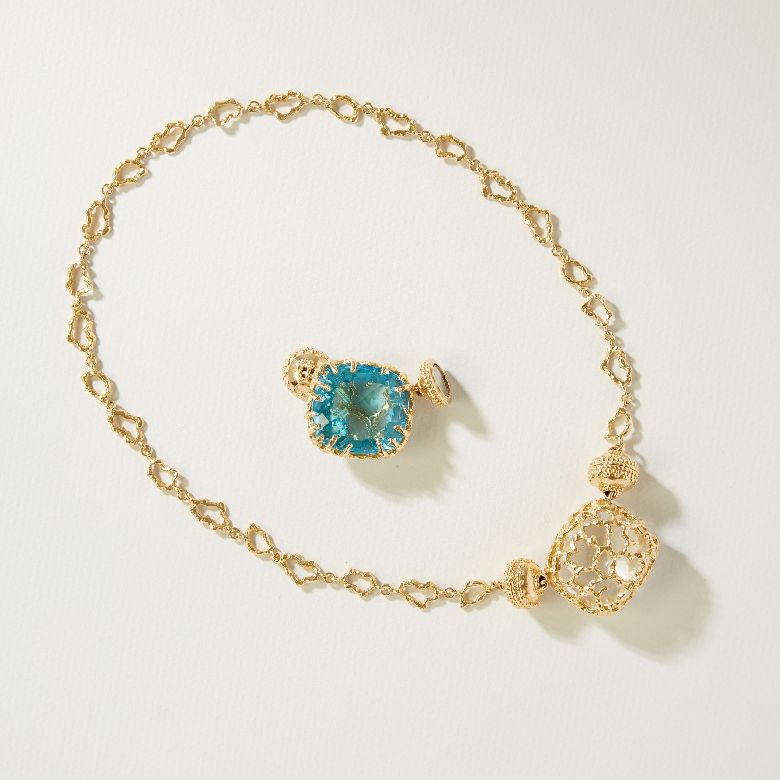 18K Single Strand Seaside Necklace